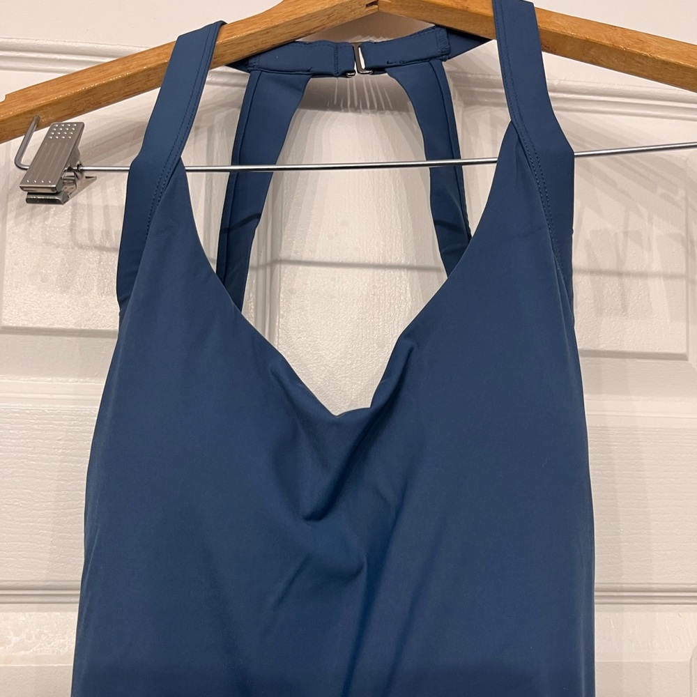 HALARA Backless meridian blue Dress size medium NWT - Picture 8 of 16